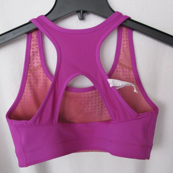 Nike Reversible Sports Bra - Picture 6 of 11